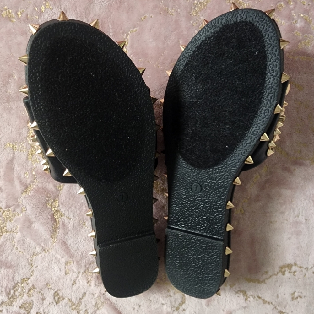 CAPE ROBBIN | Black Studded Sandals - Picture 14 of 15